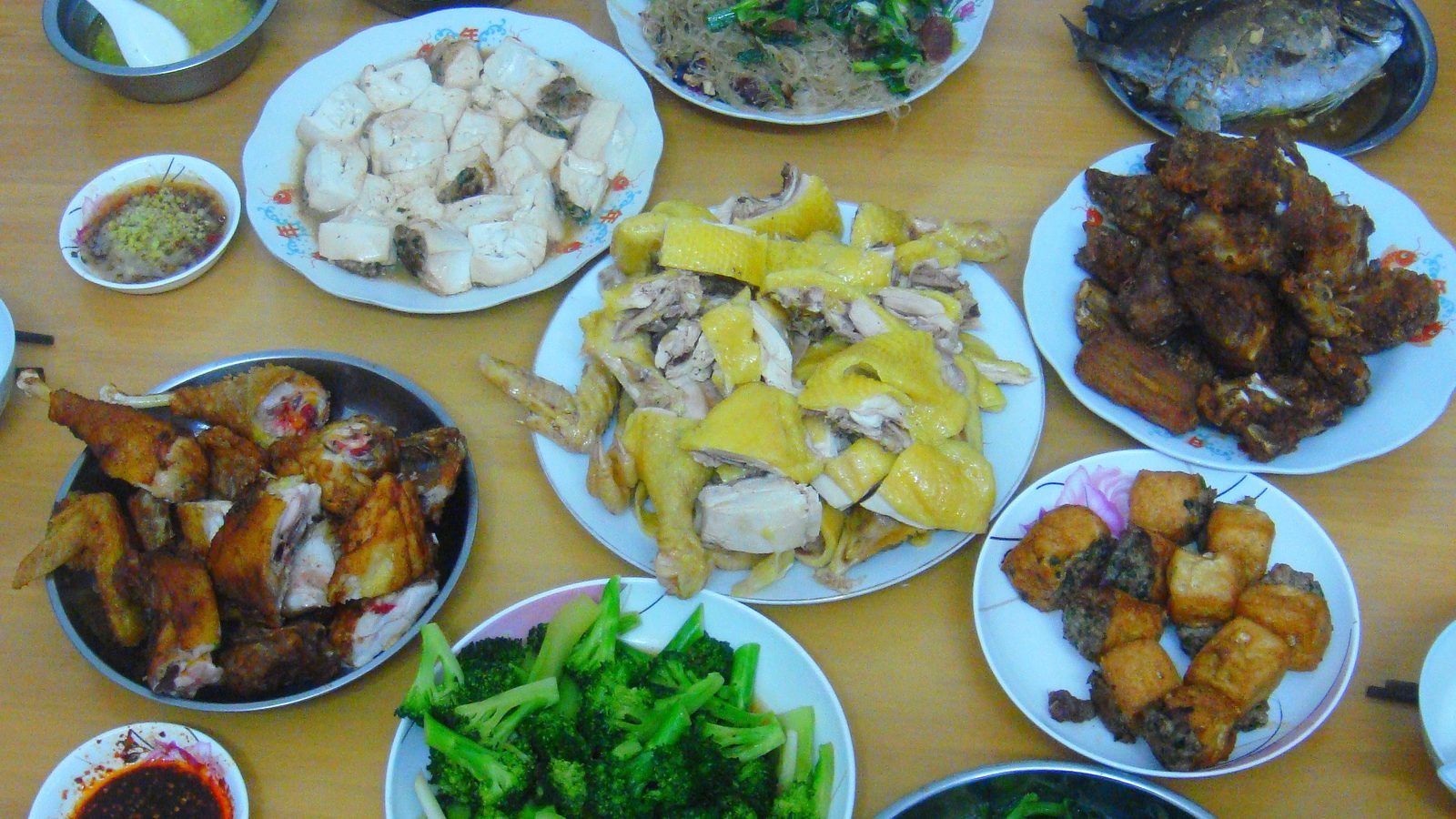 Кухня Хайнаня: морепродукты, фрукты и что стоит попробовать